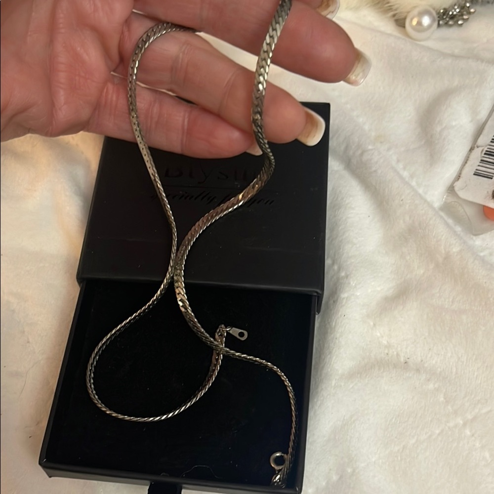 Elegant Silver Necklace